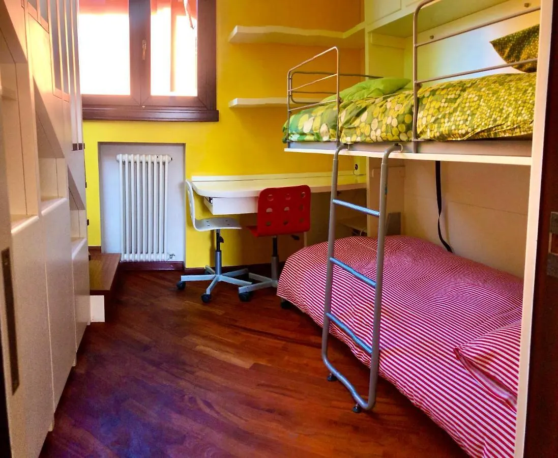 Dame 4 Apartment Bologna